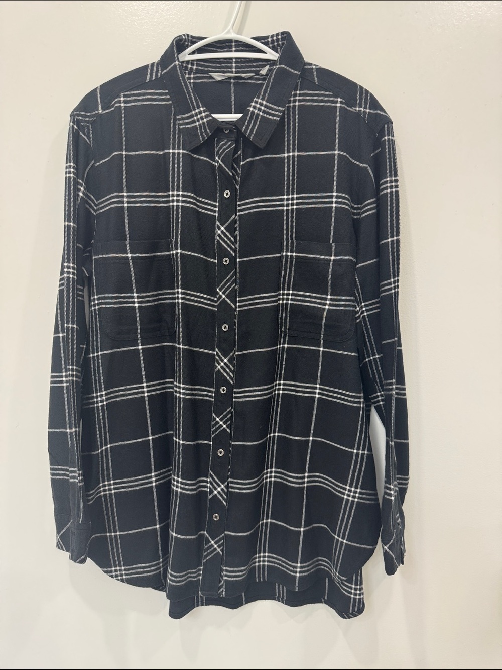 Athleta Black White Plaid Button Front Shirt Women's L Soft Flannel Shacket